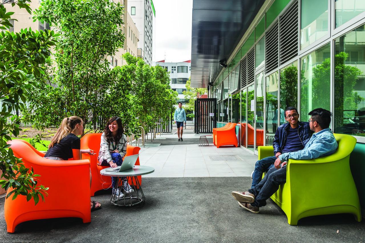 Student Village Melbourne Eksteriør billede